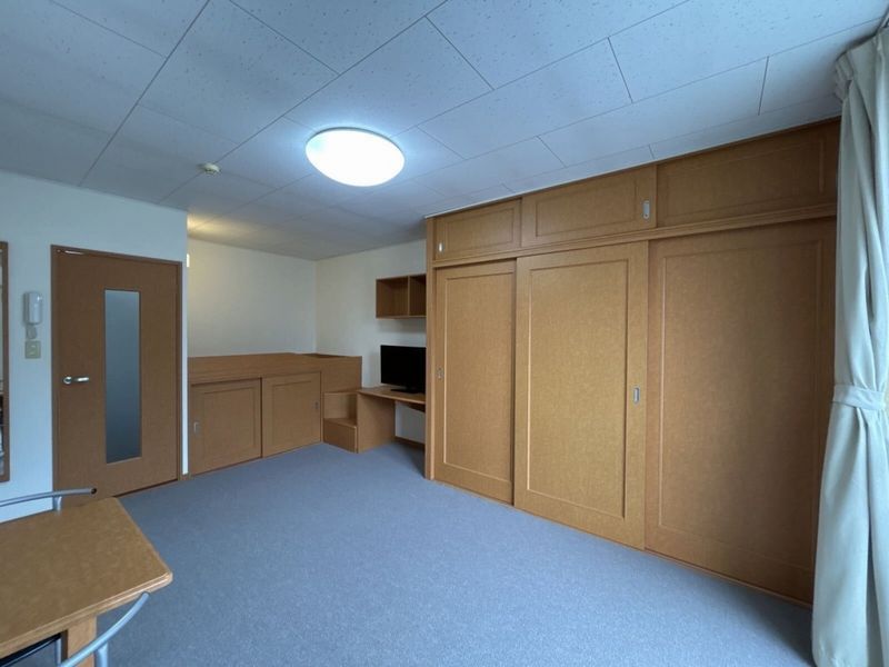 レオパレスエスポワール 居間