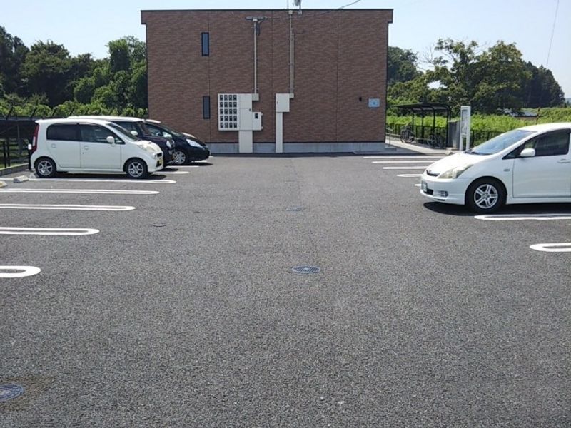 レオネクストＭａｒｉｎｅ 駐車場
