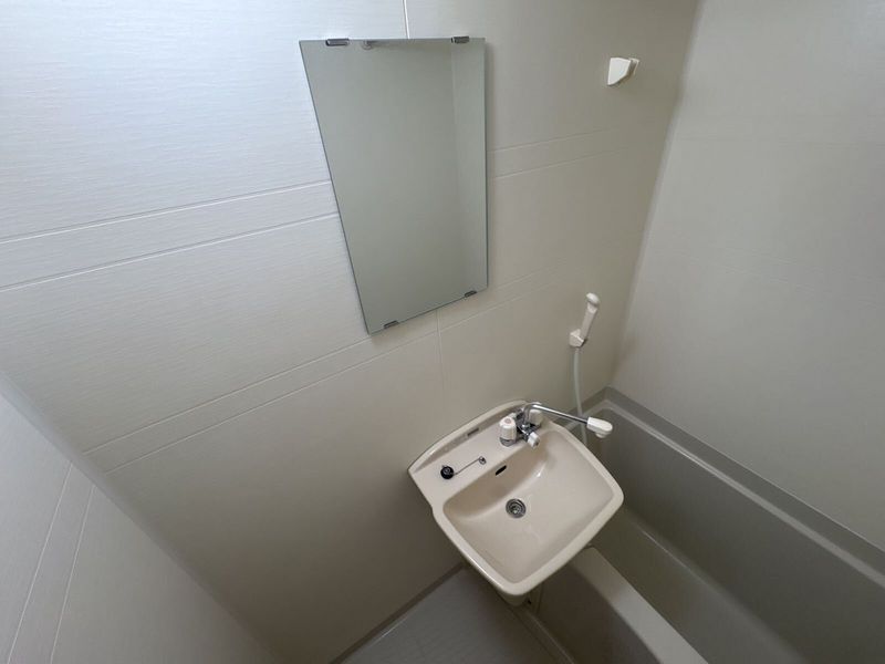 レオパレスエスポワール桜木町 洗面台