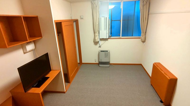 レオパレスベレン 居間