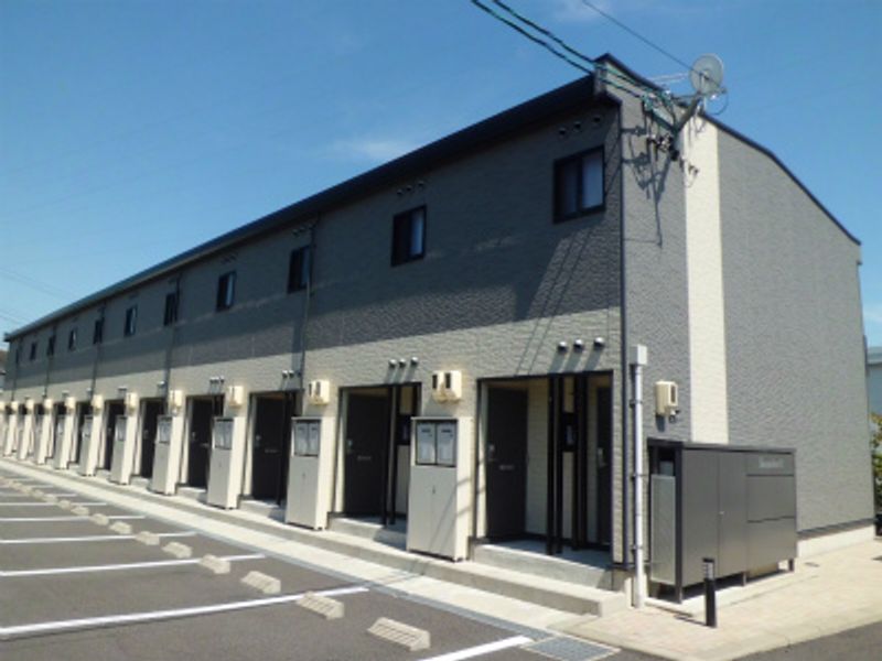 レオパレスローズ 外観