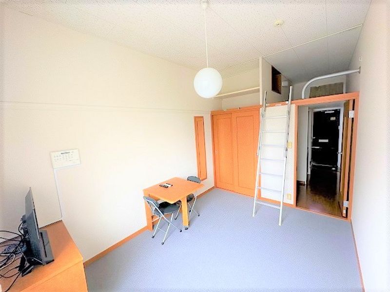 レオパレスセドル　ブランシュⅡ 居間