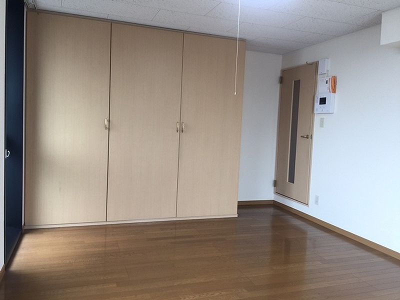 レオパレスピア 居間