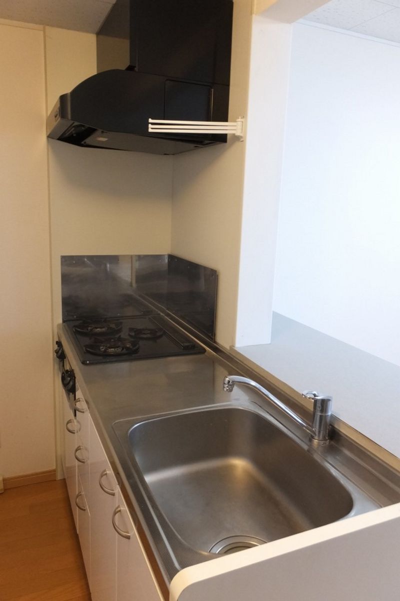 レオパレスピアチェーレ キッチン