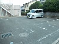 レオパレス藤野 駐車場
