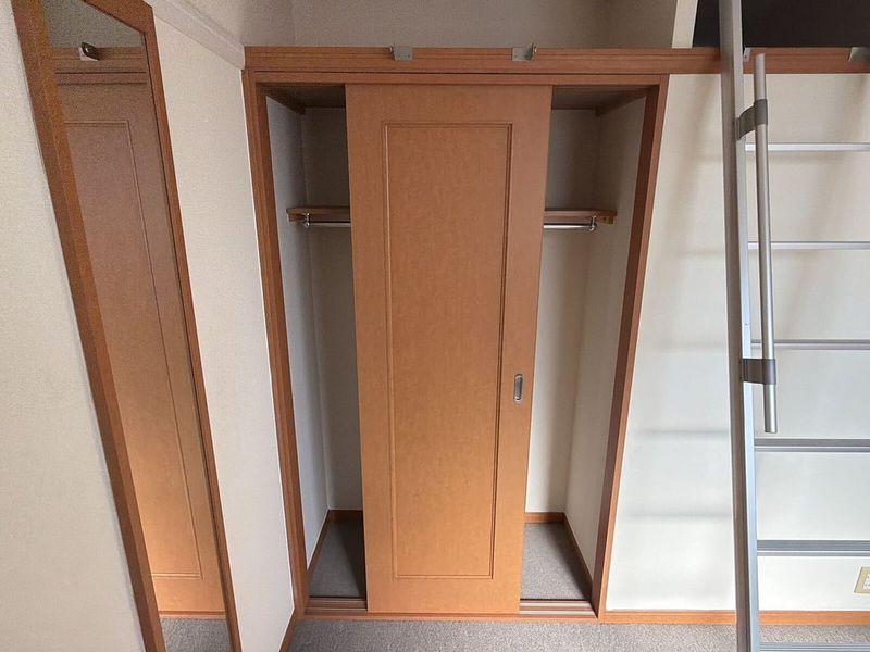 レオパレスＲ２５０岡山東 収納