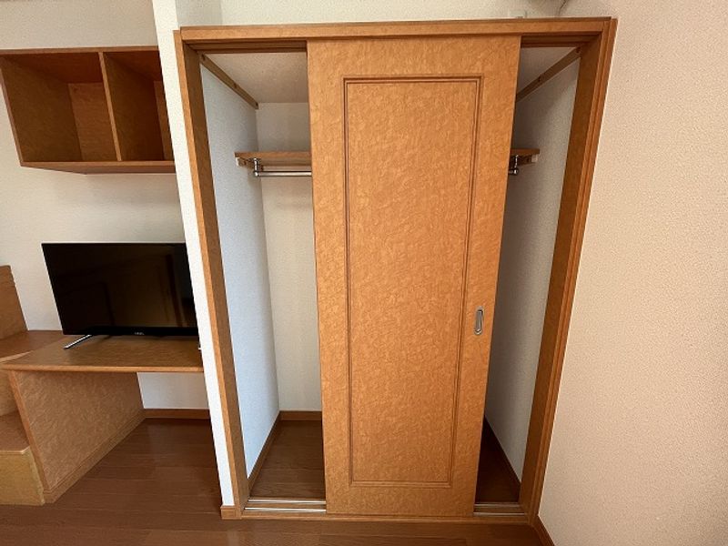 レオパレスコンフォート光明池 収納