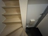 レオネクストアリーヴィオ 玄関