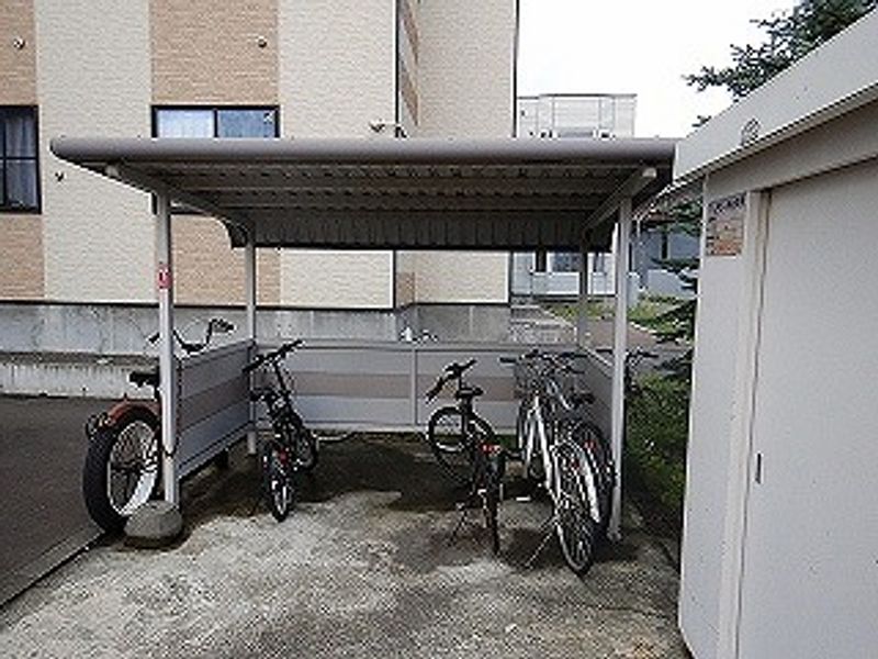 レオパレスフローラ 共用部分