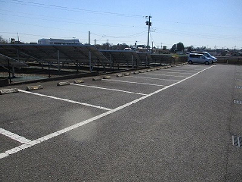 レオネクストパーシモン 駐車場