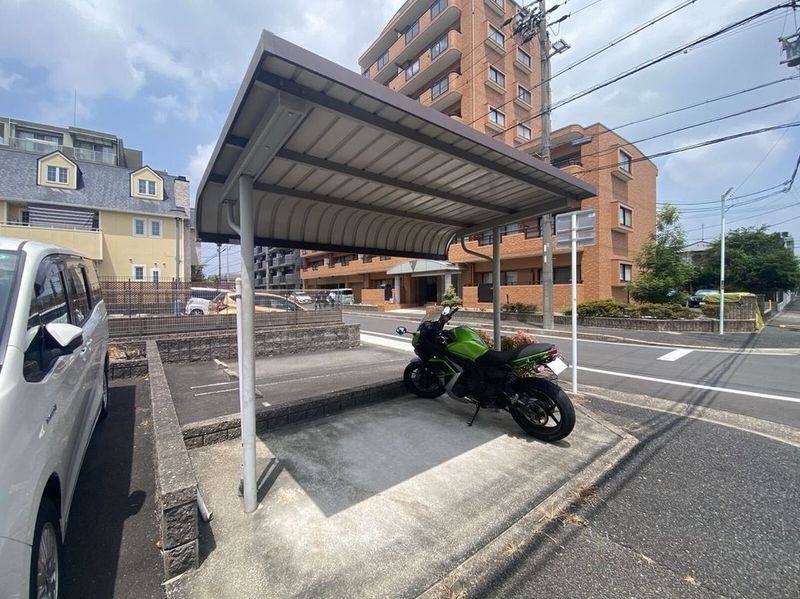 レオパレス高畑東 共用部分