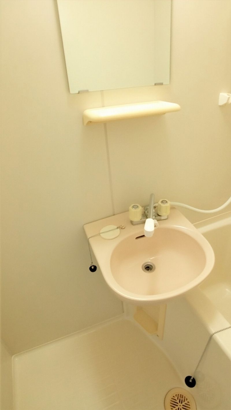 レオパレスシャルマン北越谷 洗面所