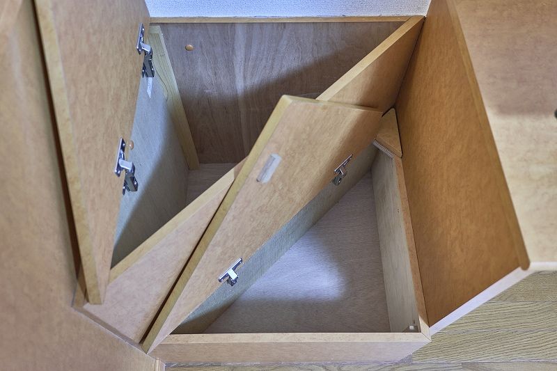 レオパレスセレッソ静波 収納