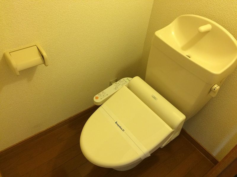 レオパレスアンビシャス トイレ