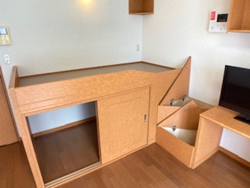 レオパレス辻九第三 収納