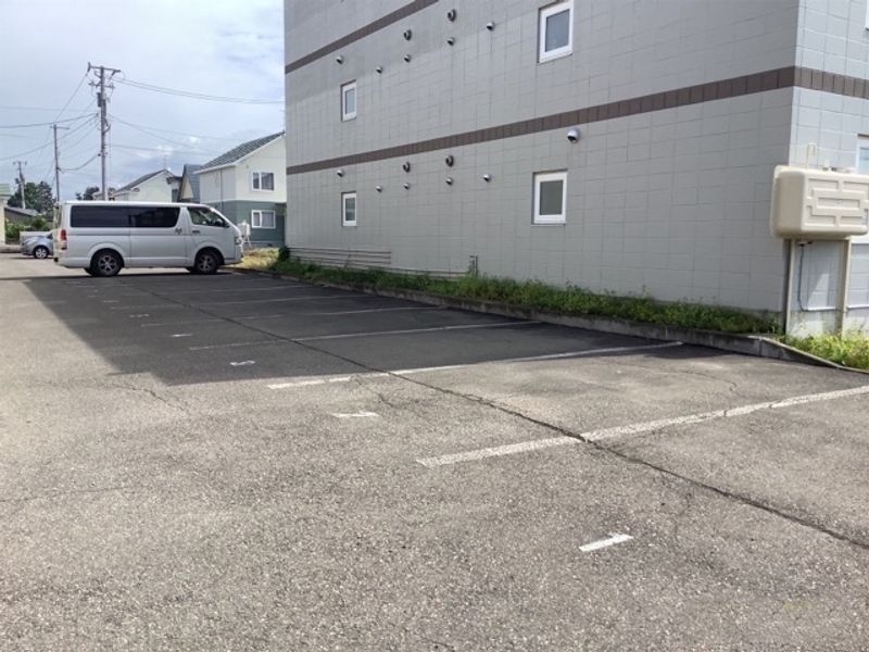レオパレスフェルド　Ｍ 駐車場