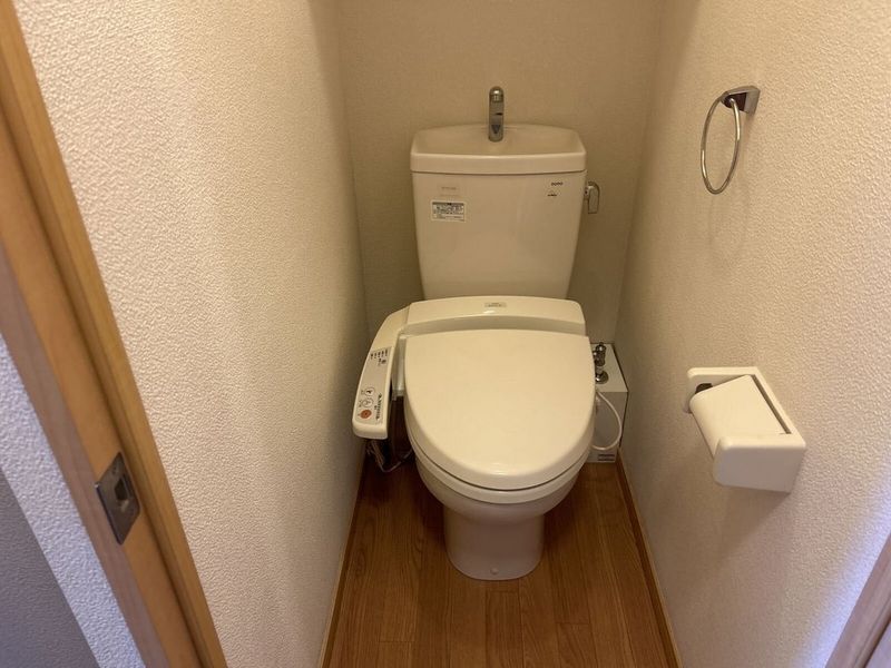 レオパレスア　ボンド トイレ