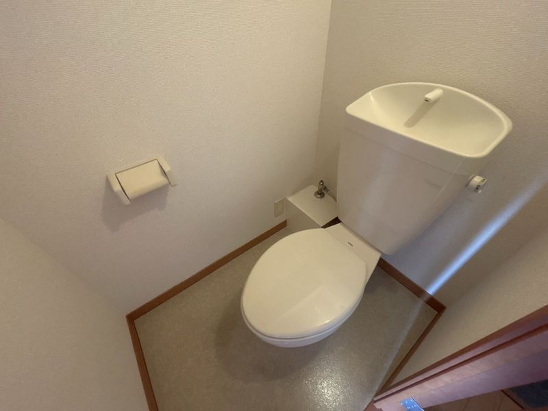 レオパレスフランボワーズⅡ トイレ