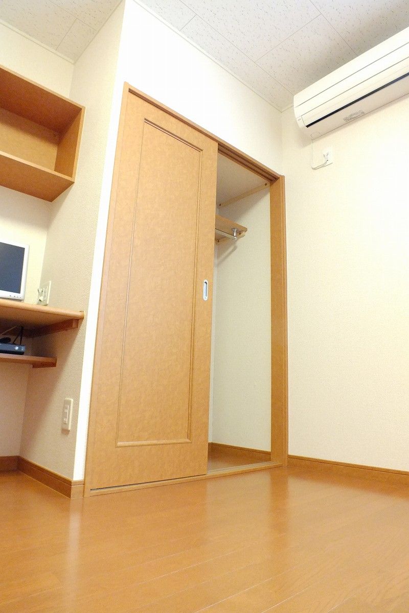 レオパレスアンダンテ 収納