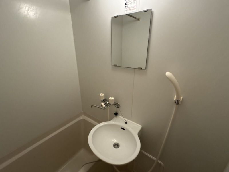 レオパレスだるま 洗面台