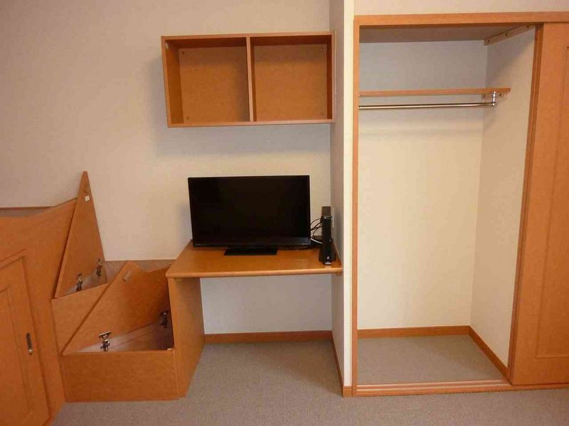 leopalace Hillside Terrace Storage