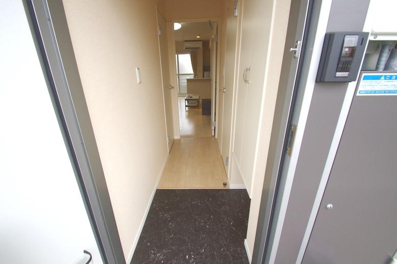 レオ様のお部屋 レオパレス21】レオネクストポム ド テール 206号室