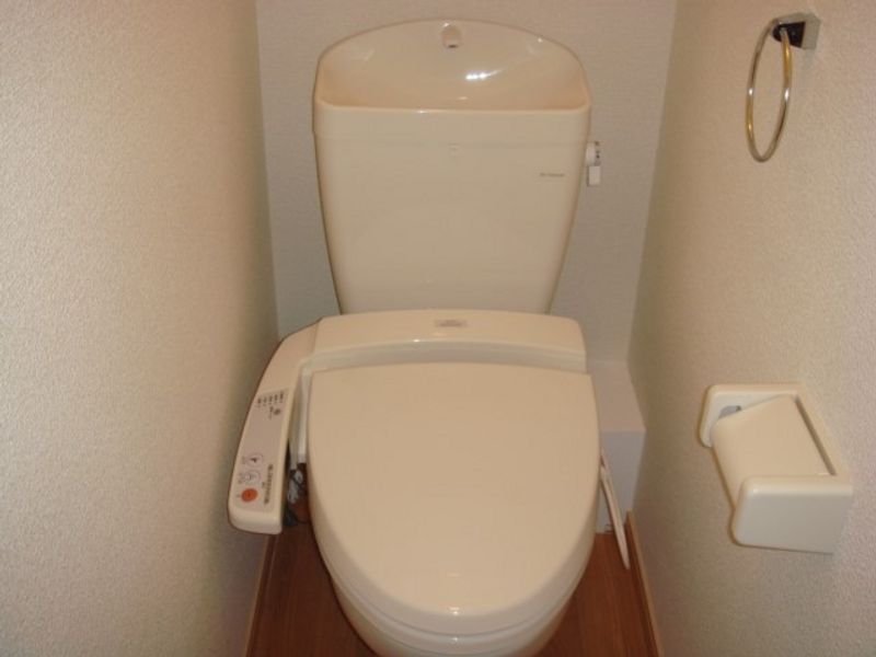 レオパレス祢宜町 トイレ