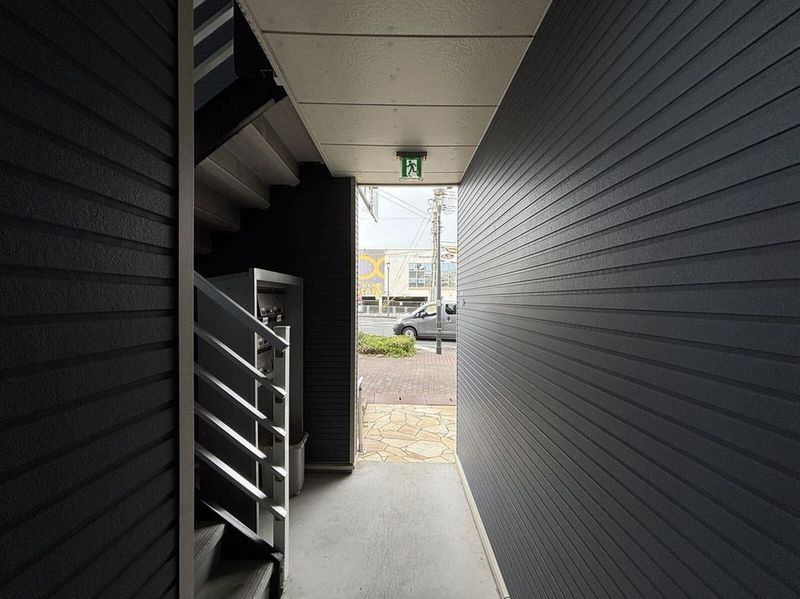 レオネクスト苅藻Ⅱ エントランス