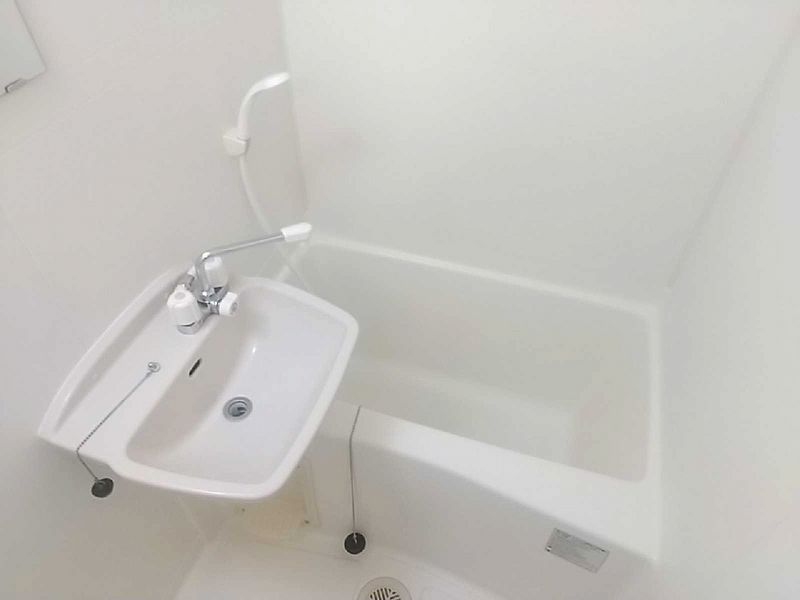 レオパレスコスモス 風呂