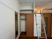 レオパレスグレイス清水 収納