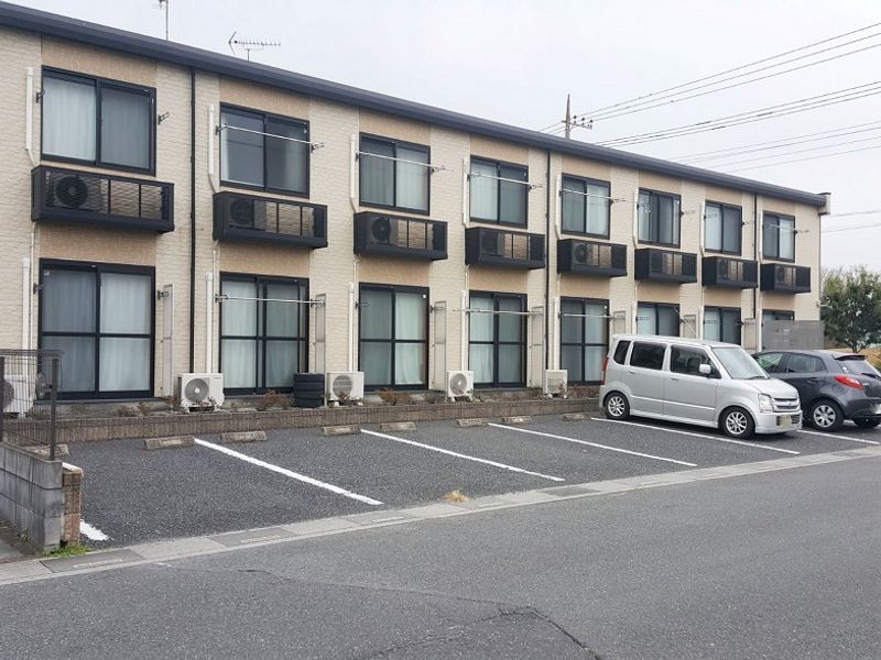 レオパレスオクムラⅡ 駐車場