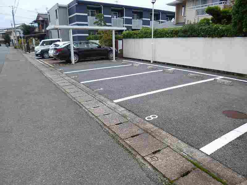 LEONEXT Arao Bãi đỗ xe