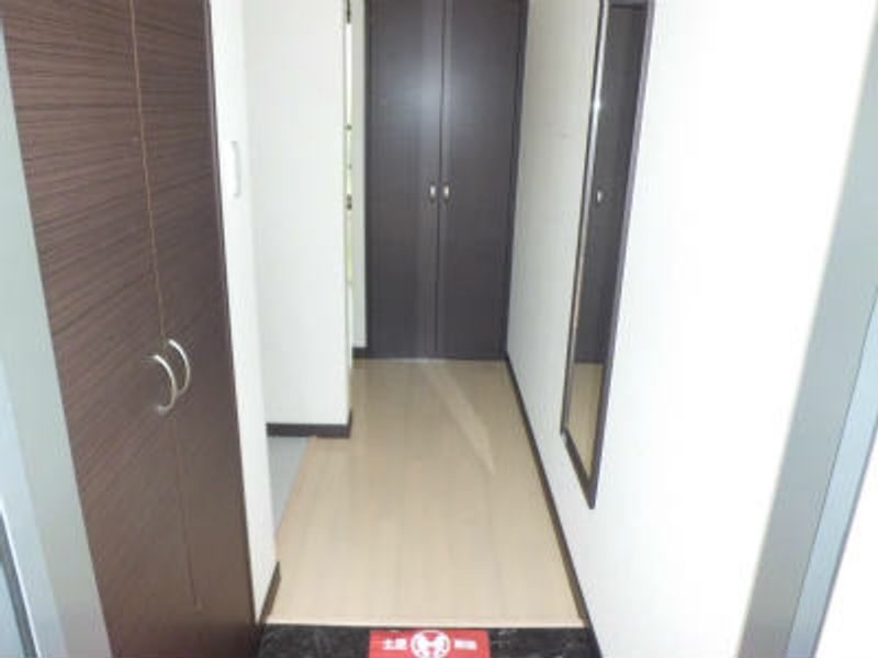 レオネクスト帷子 玄関