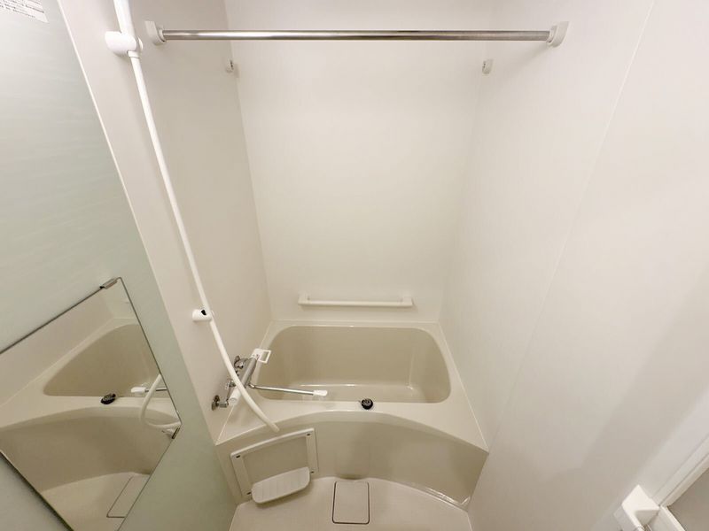 CLEINO Chans Bathroom