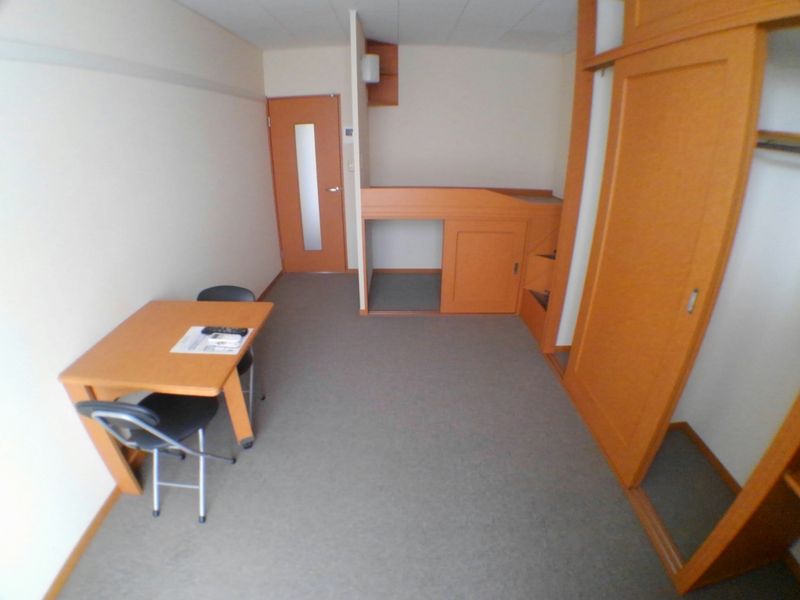 レオパレスＨａｂｉｔａｃｉｏｎ　Ｈａｙａｓｈｉ 寝室