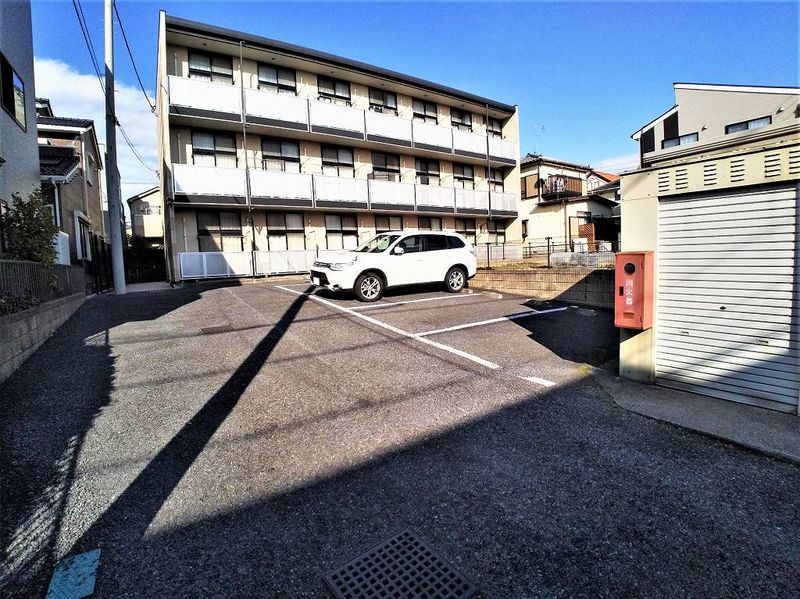 レオパレスＳＵＮ 駐車場