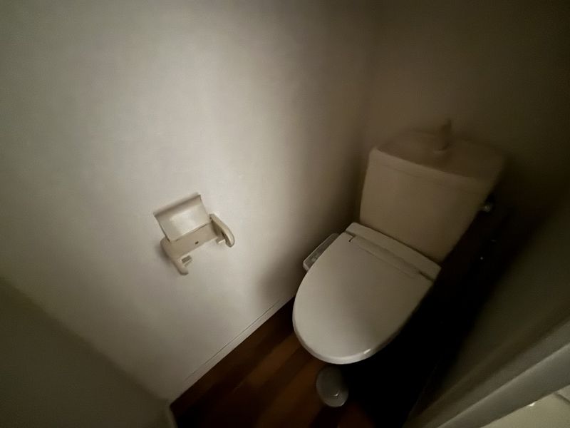 レオパレスみさき トイレ