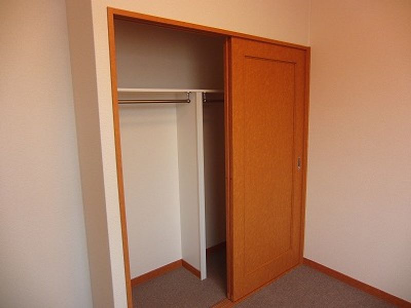 レオパレスウィンゴ 収納
