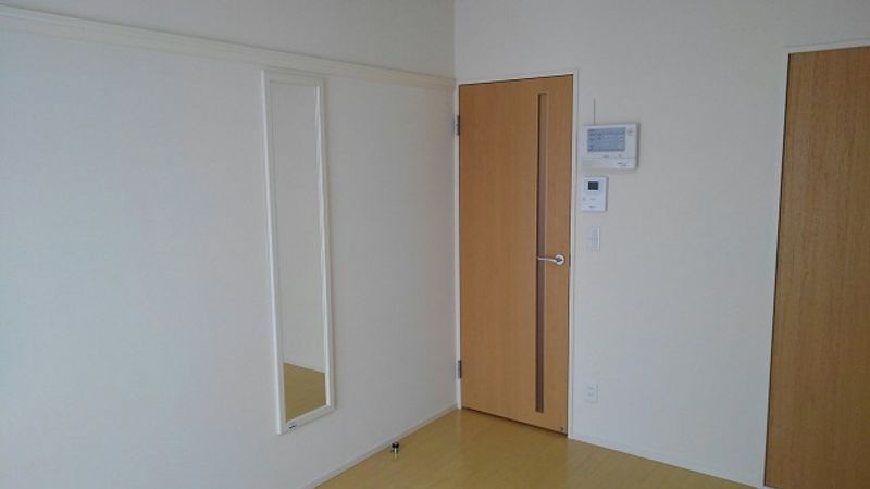 レオパレスＢｒｉｓｅ 居間