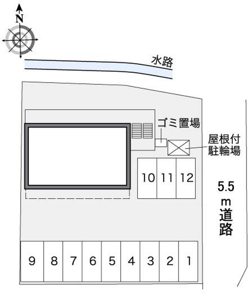 レオパレスヴィラソーレ 駐車場