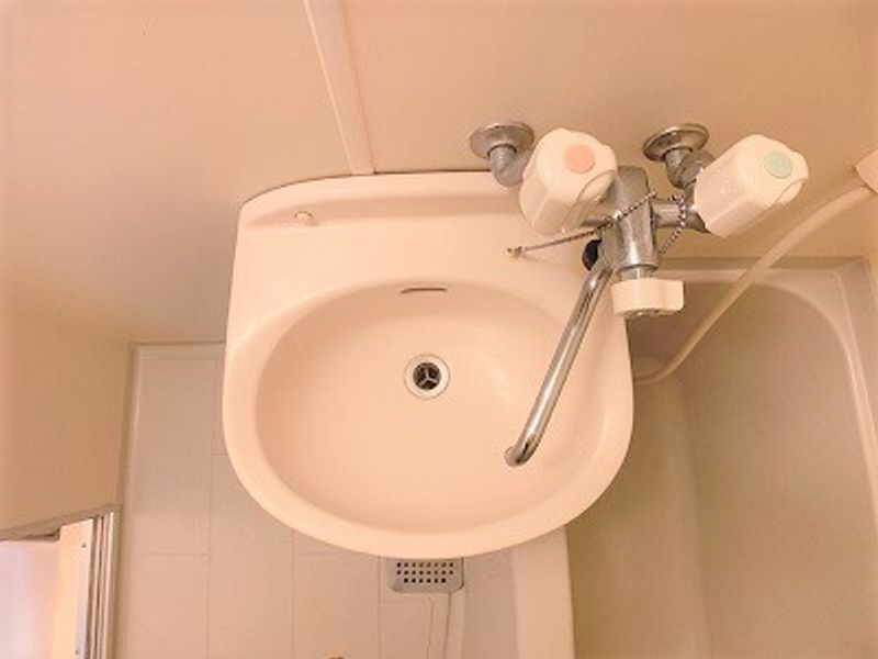 レオパレス南ひばりガ丘 洗面台
