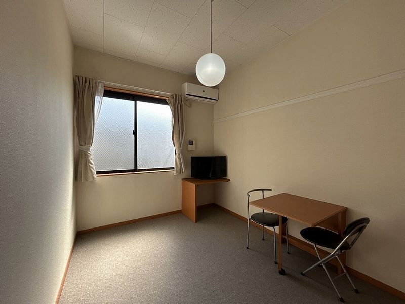 レオパレス風の丘 居間