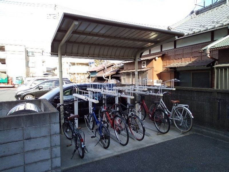 レオパレスラーナ 共用部分