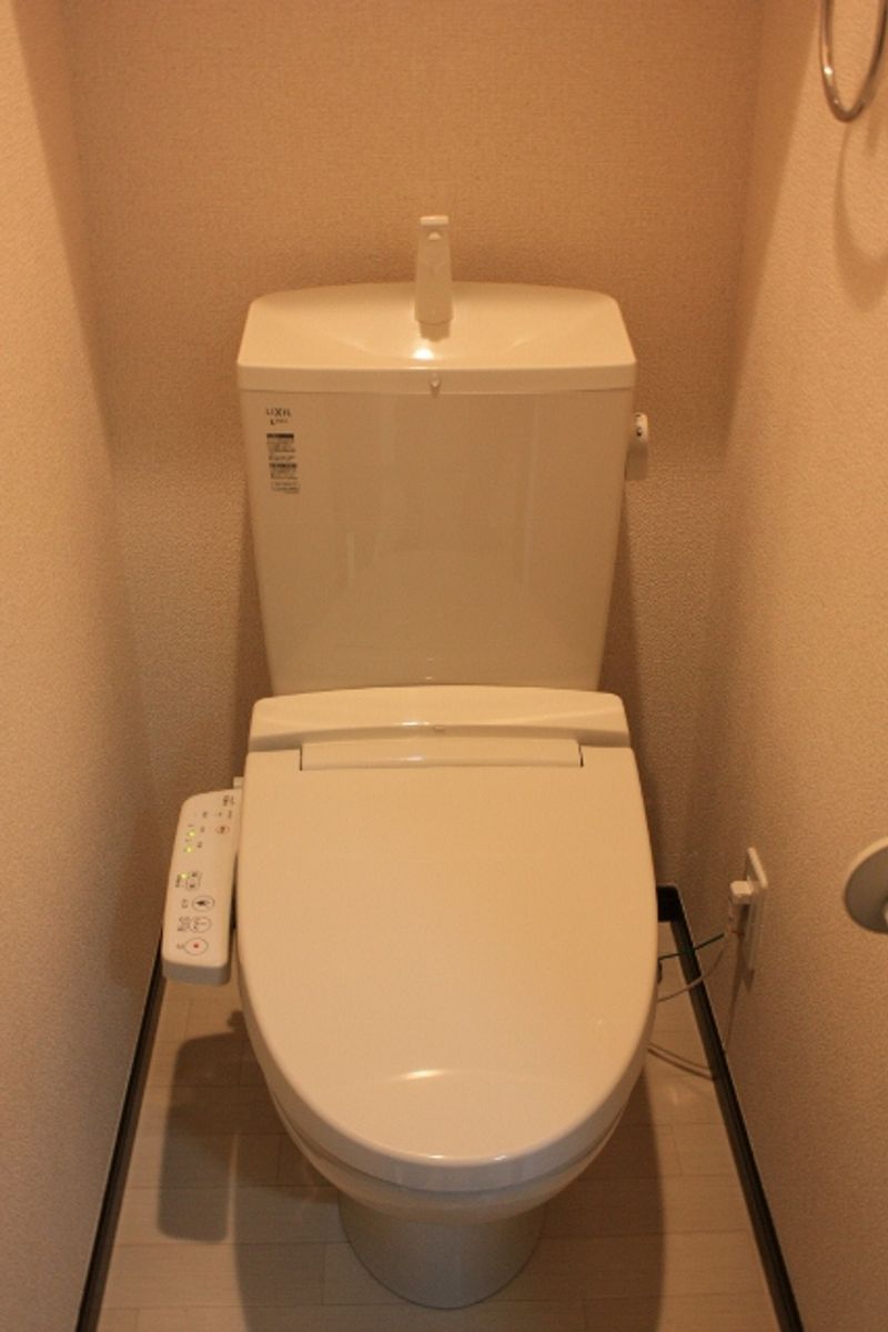 レオネクストリルハウスⅡ トイレ