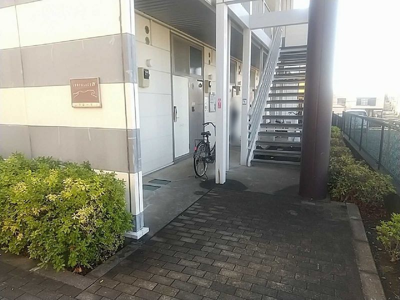 レオパレスフローラ 共用部分