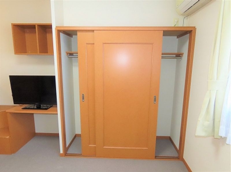 レオパレスパインヒル 収納