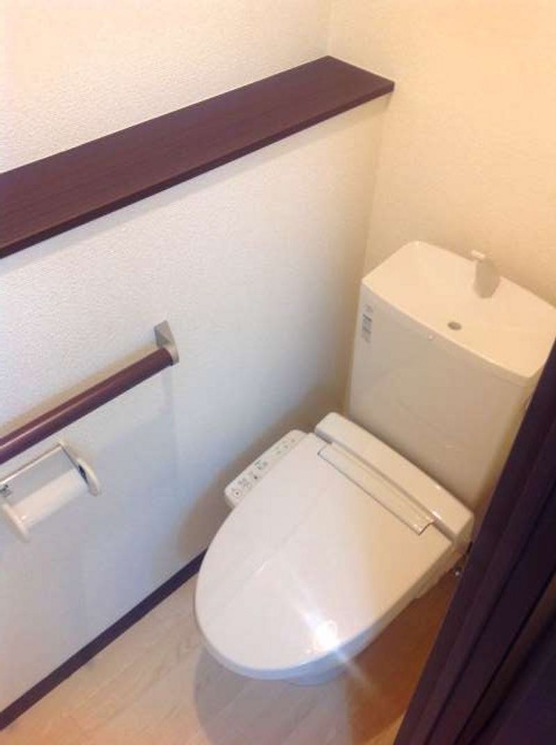 レオネクストｍｉｒａｉｅ　西新 トイレ