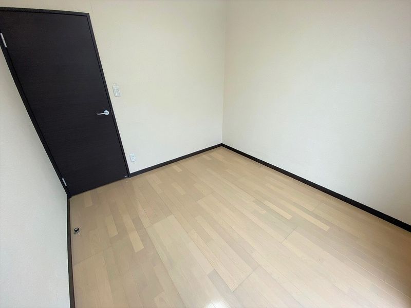 レオネクスト葵一番館 居間