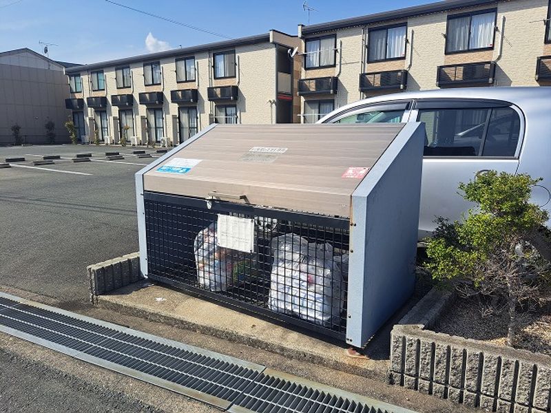 レオパレス薬師 共用部分