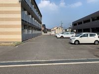 レオパレスピースフル　稲月 駐車場
